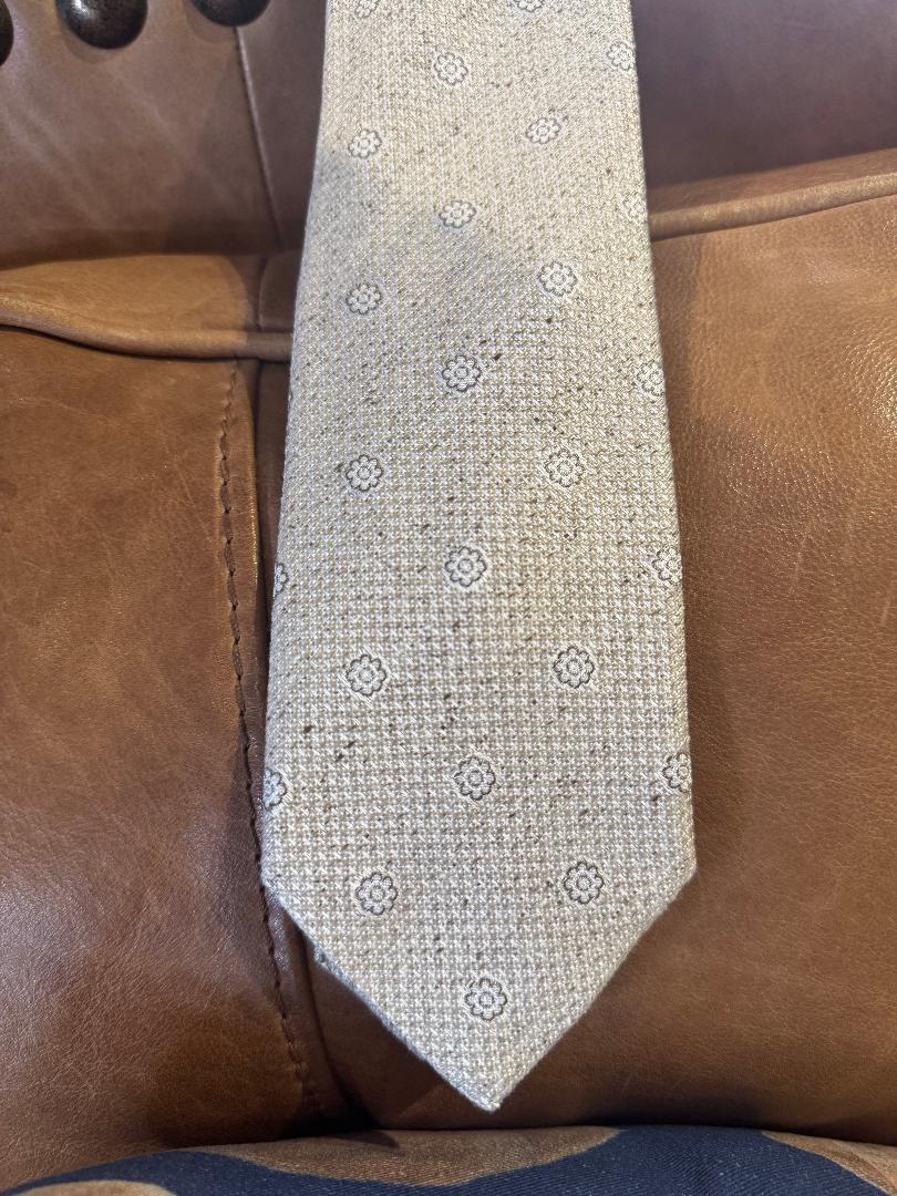 Geoff Nicholson GN27-4078 Grey Desig 100% Silk