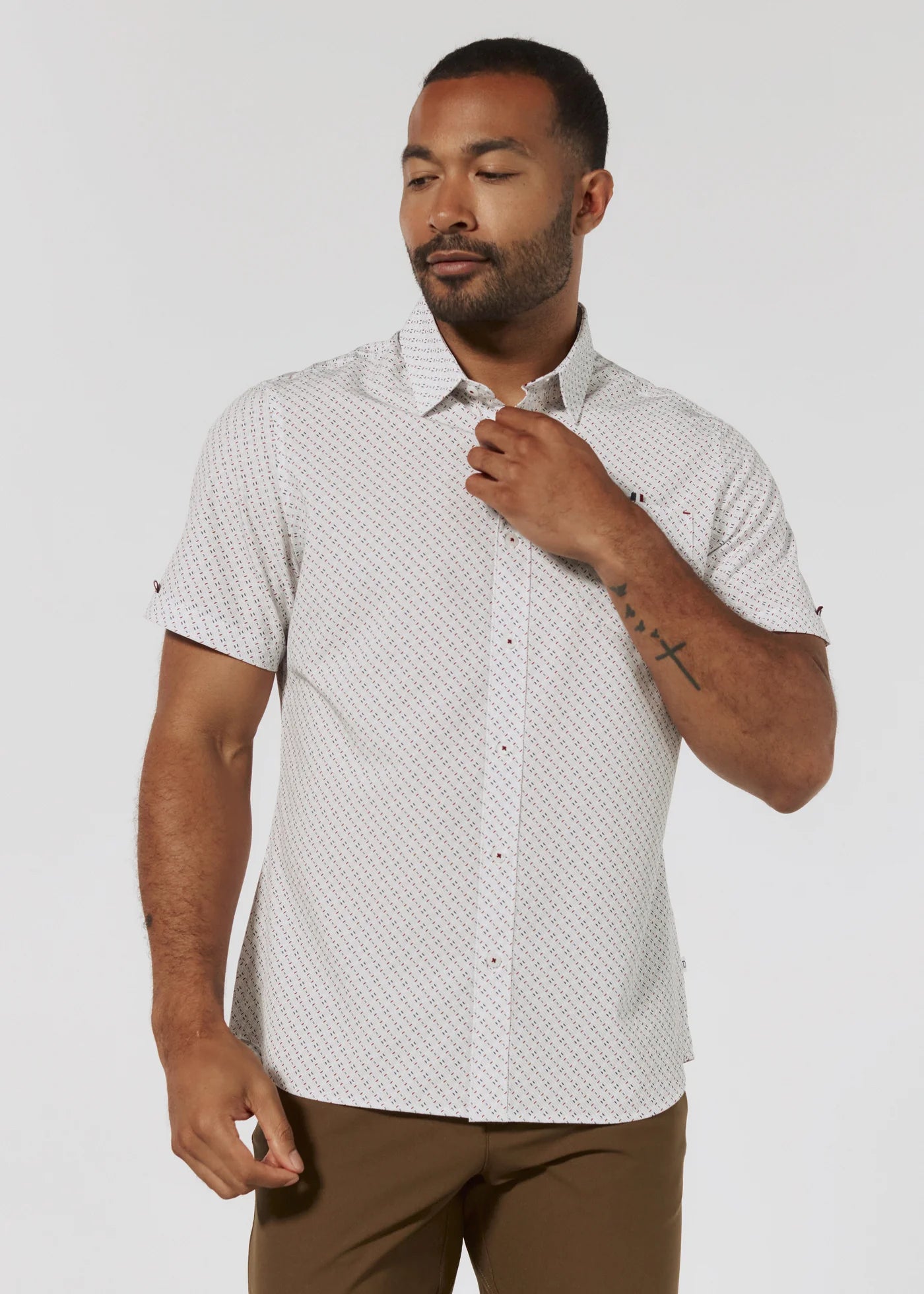 SMK-7930 White Arcos Short Sleeve Shirt 7 Diamonds