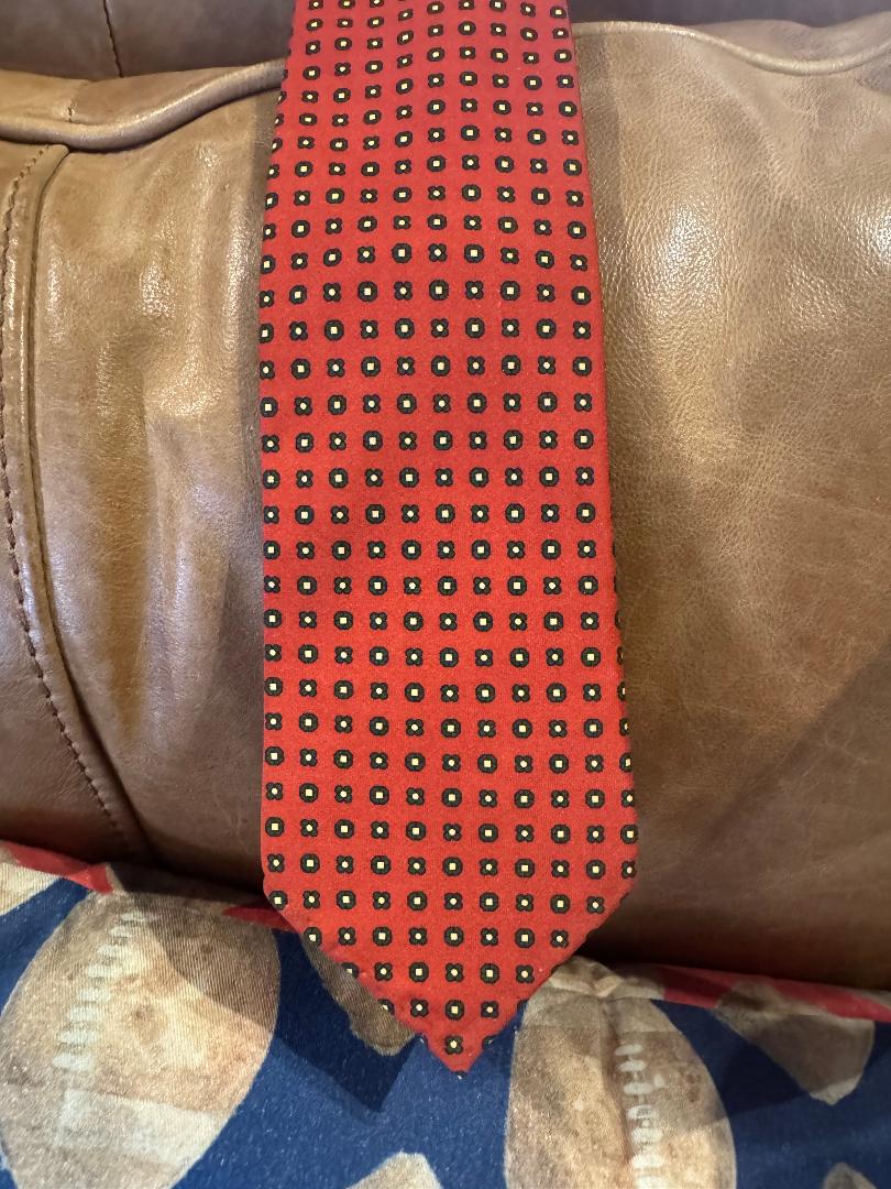 RT26-3318A Geoff Nicholson Silk Tie Orange Taz Wool